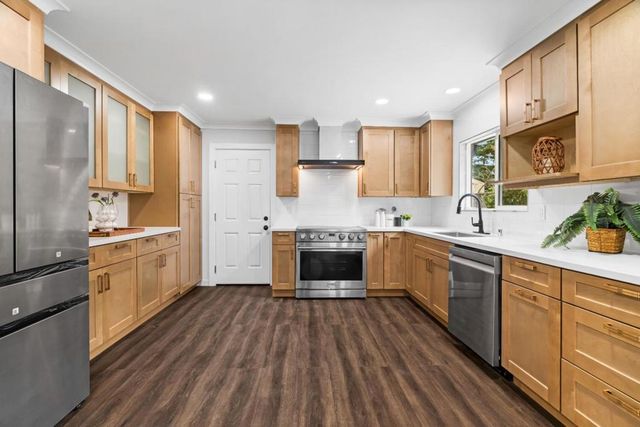 432 8th Avenue, Menlo Park, CA 94025