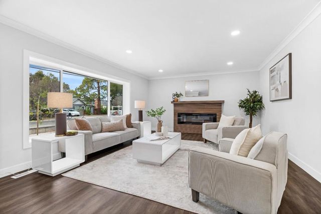 432 8th Avenue, Menlo Park, CA 94025