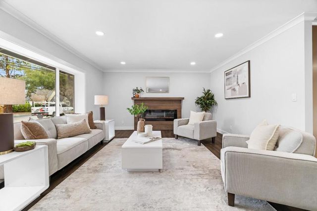 432 8th Avenue, Menlo Park, CA 94025