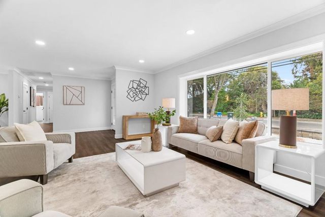 432 8th Avenue, Menlo Park, CA 94025