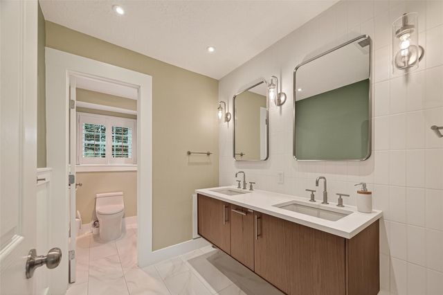 2214 Cedar Falls Drive, Houston, TX 77339