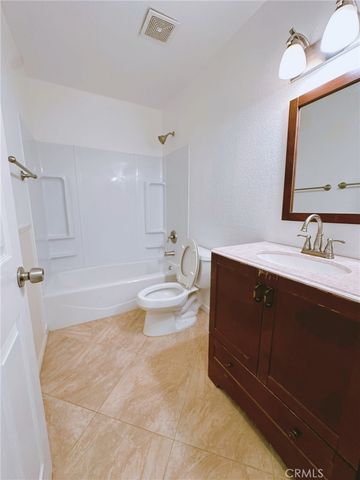 3640 S Bear Street F, Santa Ana, CA 92704