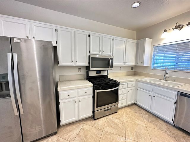 3640 S Bear Street F, Santa Ana, CA 92704