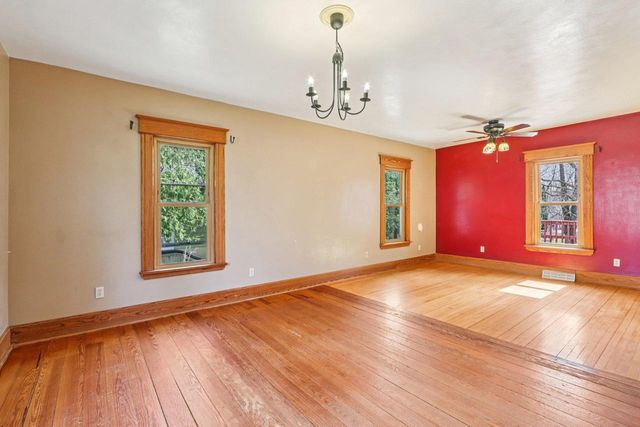 146 TAYLOR Street, Cottage Grove, WI 53527