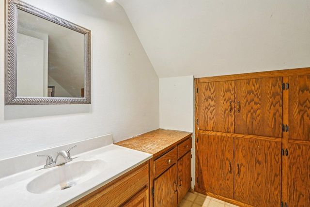 146 TAYLOR Street, Cottage Grove, WI 53527