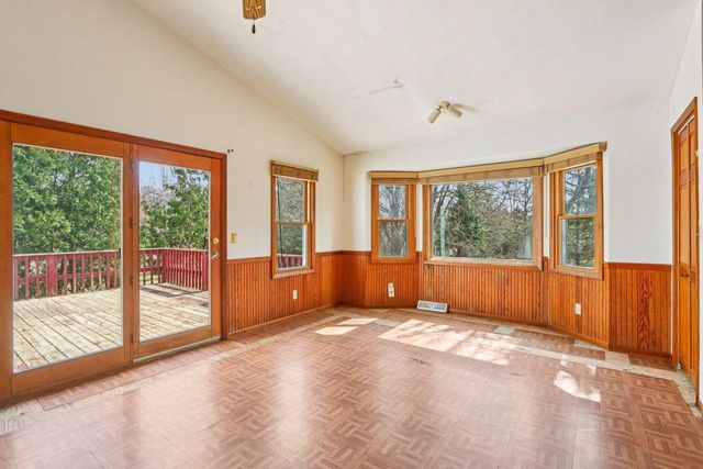 146 TAYLOR Street, Cottage Grove, WI 53527