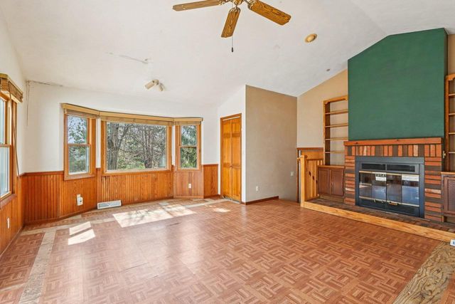 146 TAYLOR Street, Cottage Grove, WI 53527