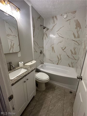 3074 W 25th Street 5, Cleveland, OH 44113