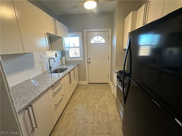 3074 W 25th Street 5, Cleveland, OH 44113