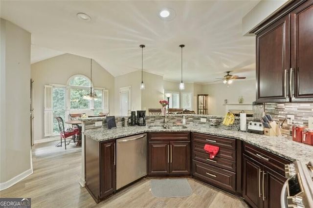 2895 Hilton Circle NW, Kennesaw, GA 30152