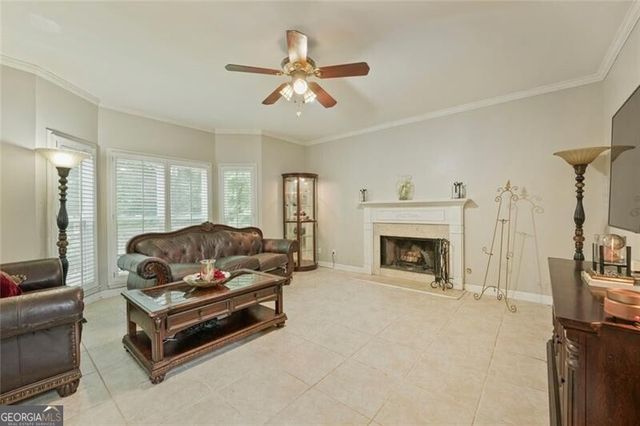 2895 Hilton Circle NW, Kennesaw, GA 30152
