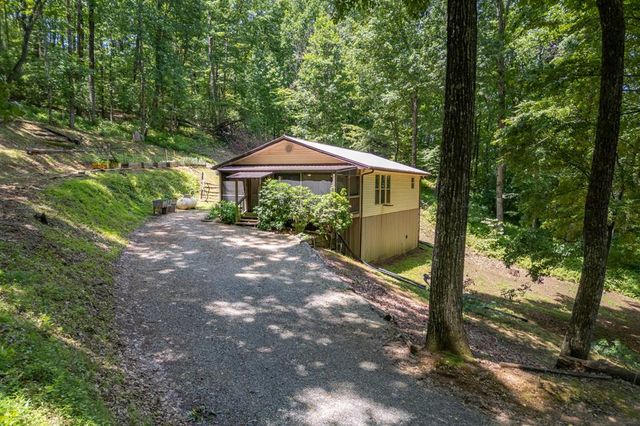 210 Mcdaniel Lane, Suches, GA 30572