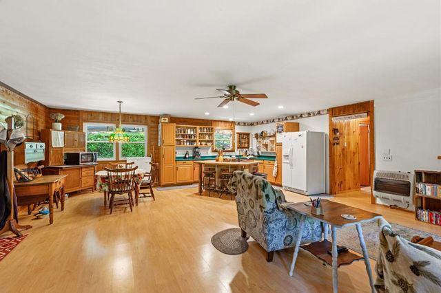 210 Mcdaniel Lane, Suches, GA 30572