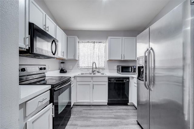 9821 8TH AVENUE, Orlando, FL 32824