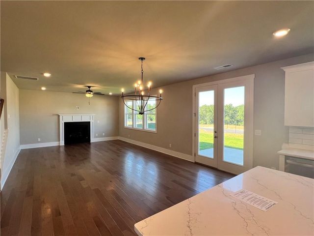 321 Willow Cove, Canton, GA 30114