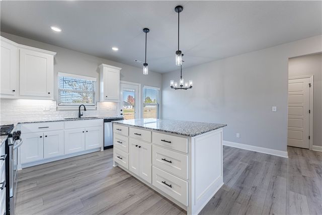 2312 John W Montgomery Circle, Pea Ridge, AR 72751