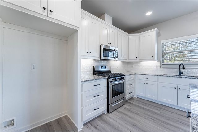 2312 John W Montgomery Circle, Pea Ridge, AR 72751