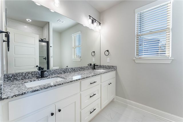 2312 John W Montgomery Circle, Pea Ridge, AR 72751