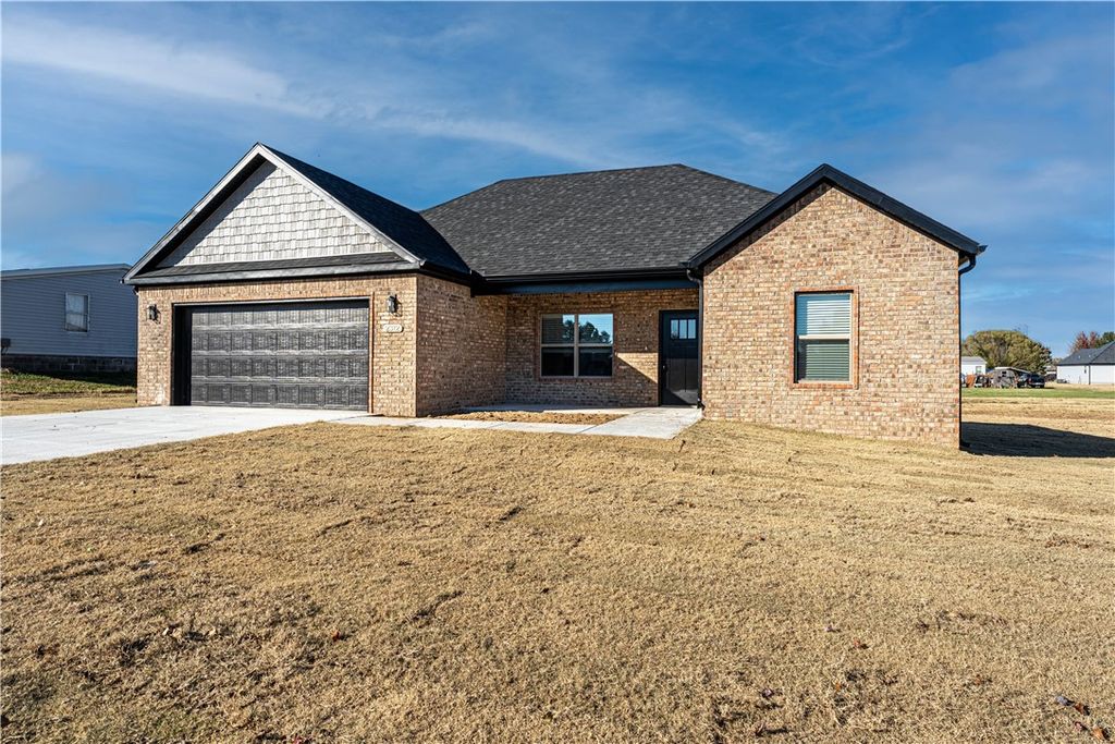2312 John W Montgomery Circle, Pea Ridge, AR 72751