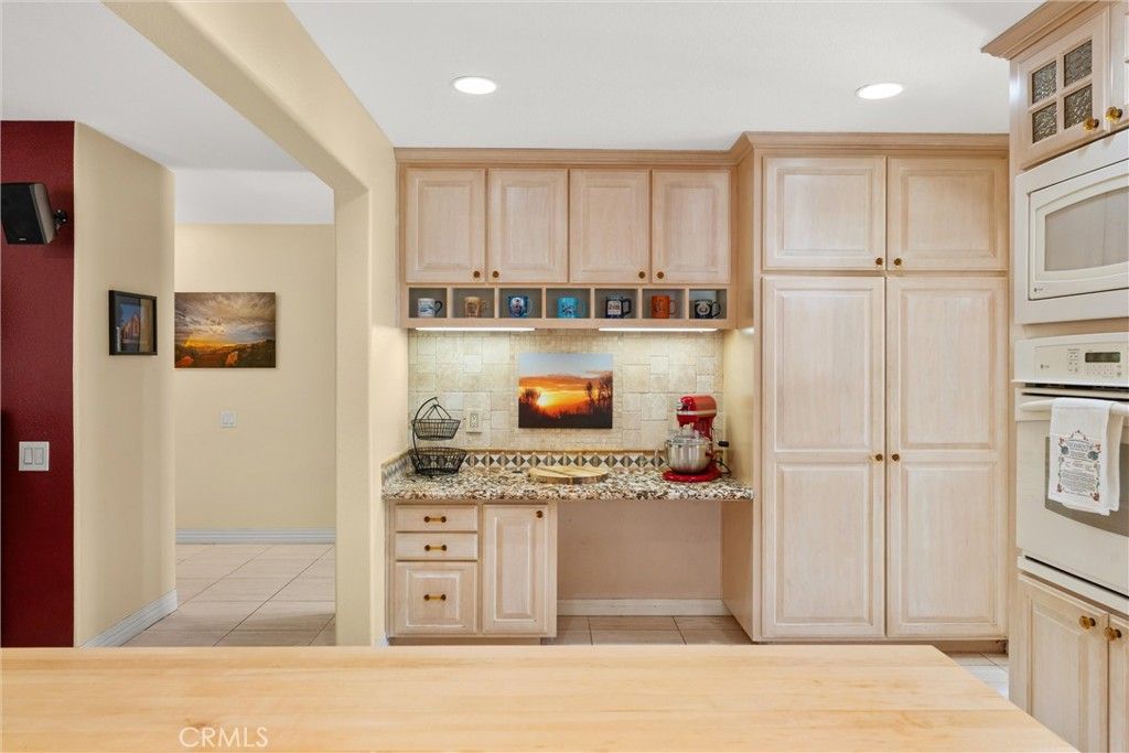 Image 18 of property listing at 11116 Wayfield Road, Riverside, CA 92505