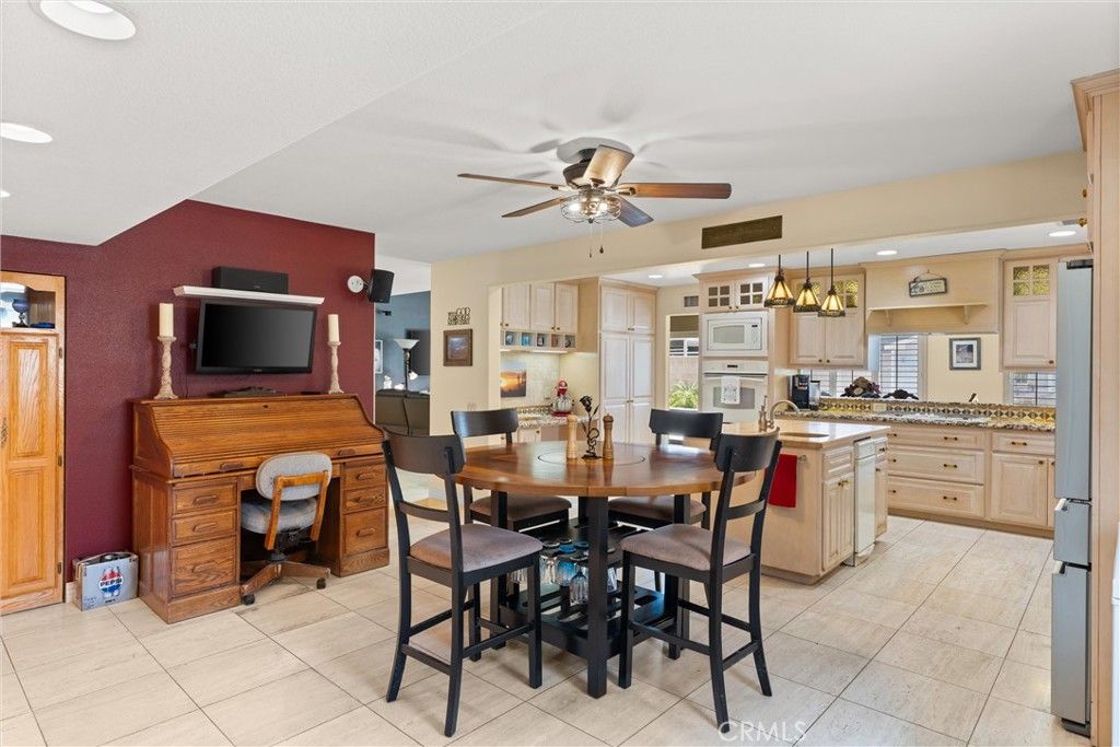 Image 21 of property listing at 11116 Wayfield Road, Riverside, CA 92505