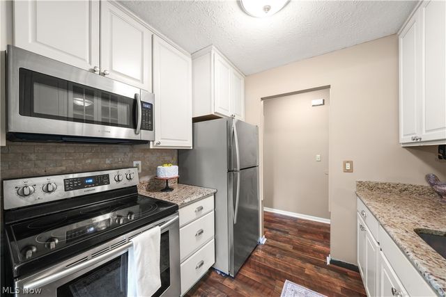 10790 Ravenna Road 101, Twinsburg, OH 44087