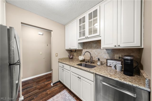 10790 Ravenna Road 101, Twinsburg, OH 44087
