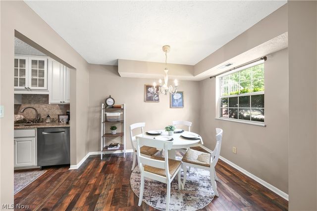 10790 Ravenna Road 101, Twinsburg, OH 44087