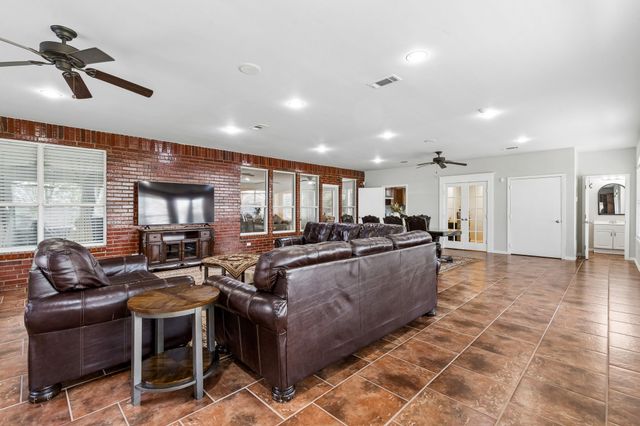 3201 Cantura Drive, Mesquite, TX 75181
