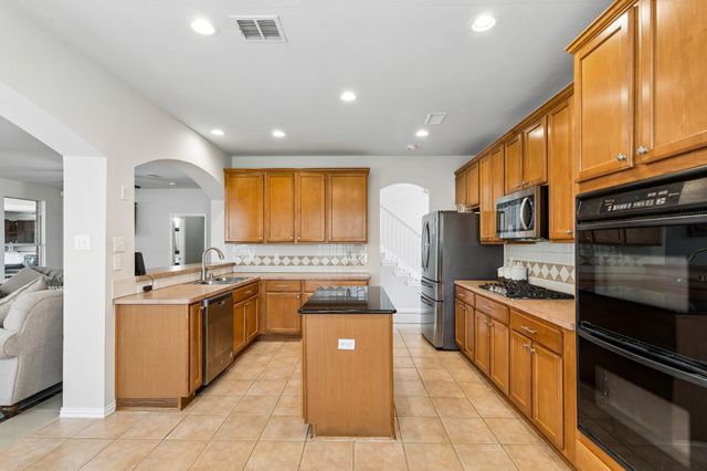 3201 Cantura Drive, Mesquite, TX 75181