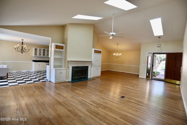 160 Hunter Trail, Southern Pines, NC 28387