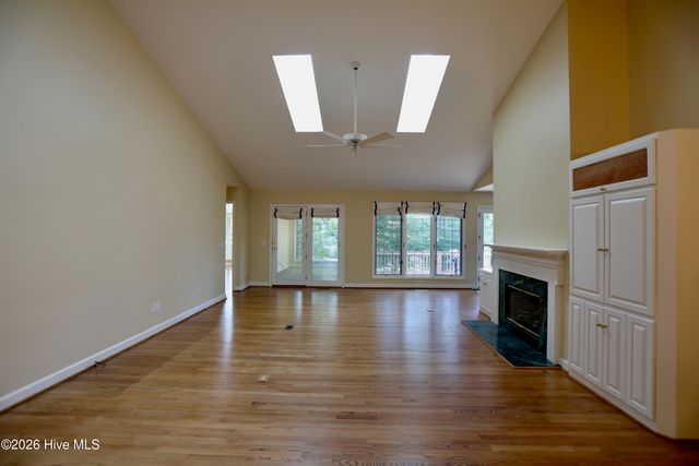 160 Hunter Trail, Southern Pines, NC 28387