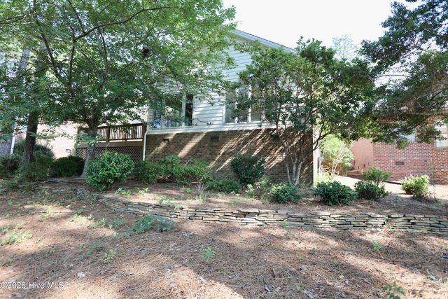 160 Hunter Trail, Southern Pines, NC 28387