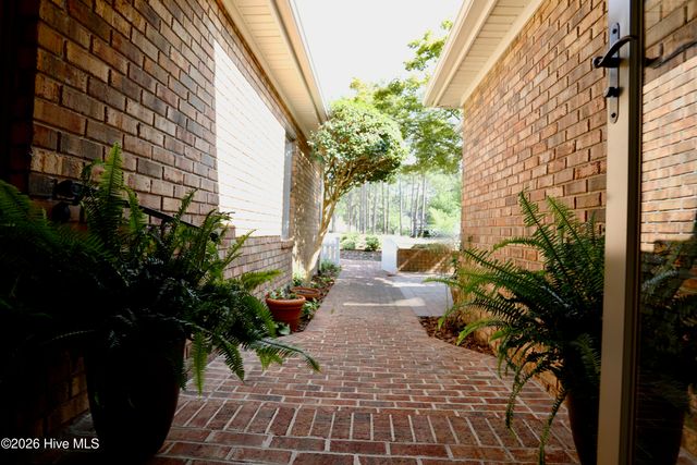 160 Hunter Trail, Southern Pines, NC 28387