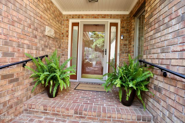 160 Hunter Trail, Southern Pines, NC 28387
