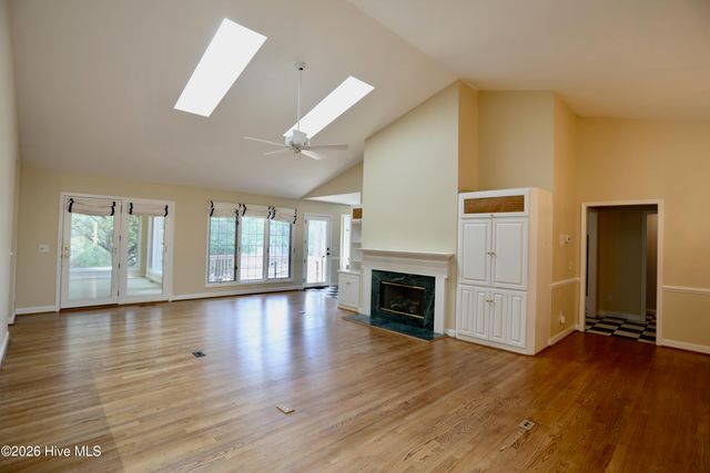 160 Hunter Trail, Southern Pines, NC 28387