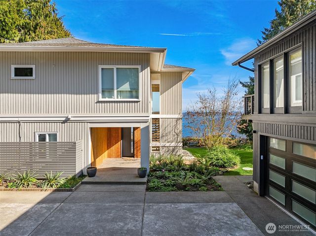 12168 Sunrise Drive NE, Bainbridge Island, WA 98110
