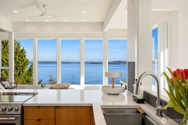 12168 Sunrise Drive NE, Bainbridge Island, WA 98110