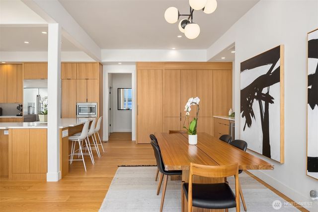 12168 Sunrise Drive NE, Bainbridge Island, WA 98110