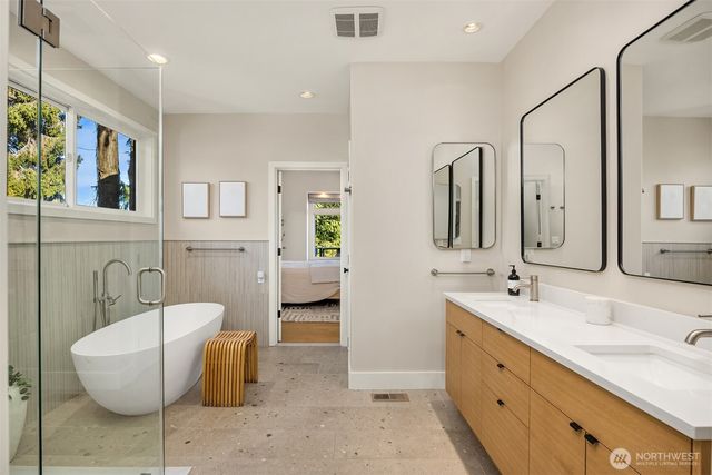 12168 Sunrise Drive NE, Bainbridge Island, WA 98110