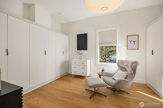 12168 Sunrise Drive NE, Bainbridge Island, WA 98110