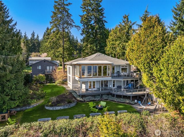 12168 Sunrise Drive NE, Bainbridge Island, WA 98110