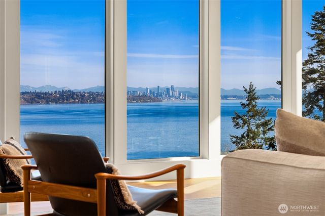 12168 Sunrise Drive NE, Bainbridge Island, WA 98110