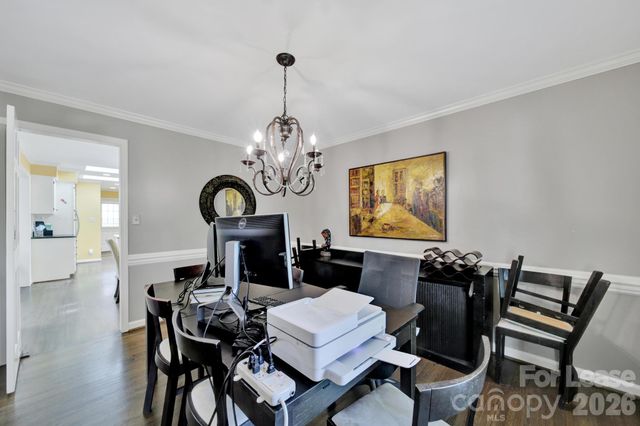 2913 Hinsdale Street, Charlotte, NC 28210