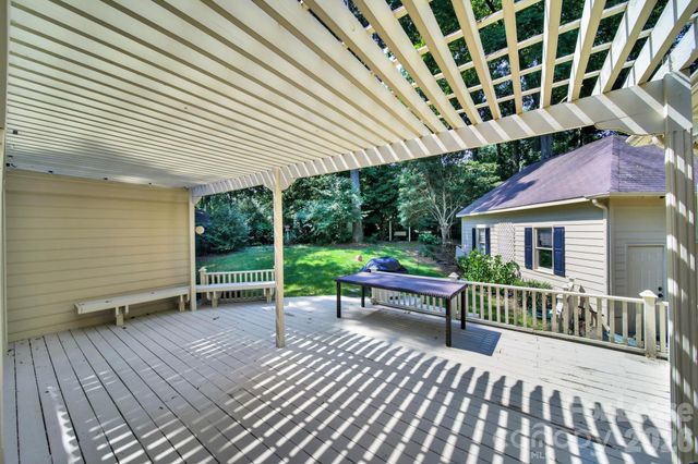 2913 Hinsdale Street, Charlotte, NC 28210