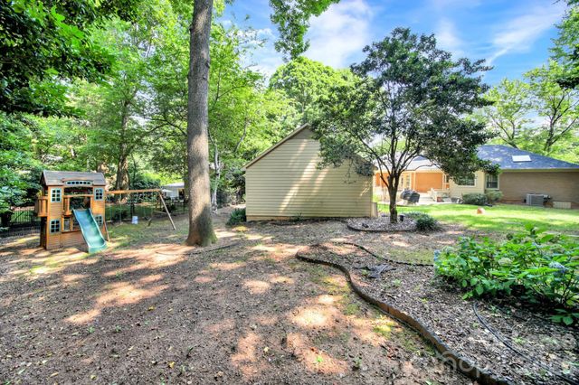 2913 Hinsdale Street, Charlotte, NC 28210