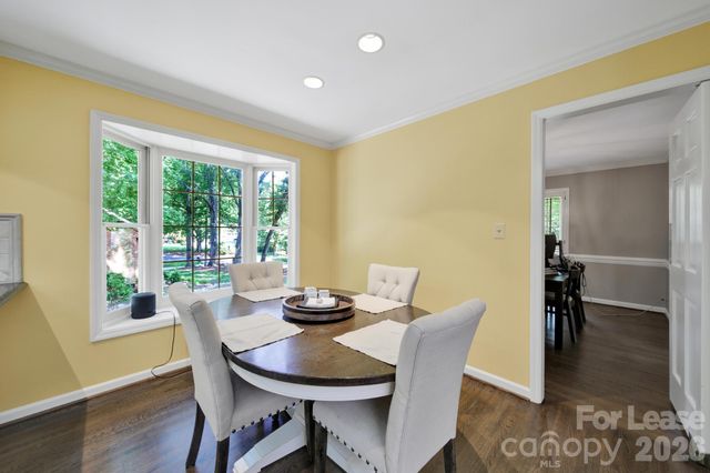 2913 Hinsdale Street, Charlotte, NC 28210