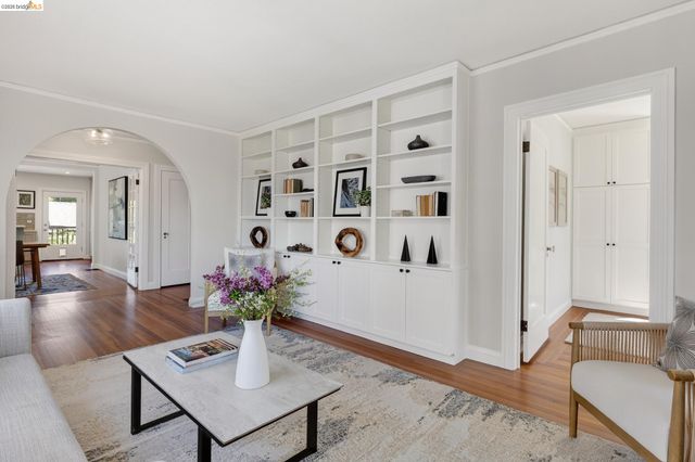 1500 Hampel Street, Oakland, CA 94602