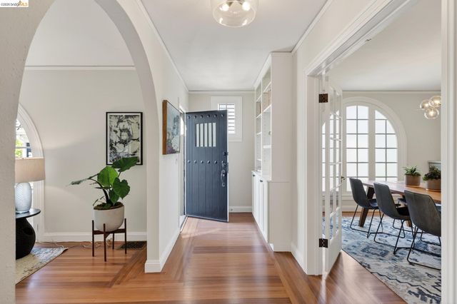 1500 Hampel Street, Oakland, CA 94602