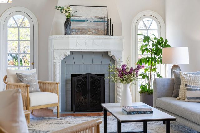 1500 Hampel Street, Oakland, CA 94602